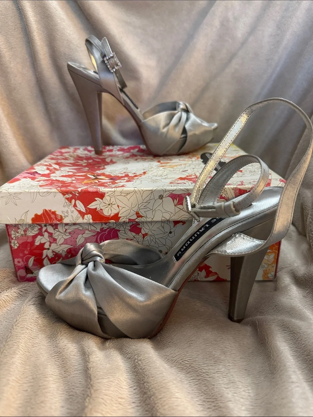 Chinese Laundry Silver Satin Knotted Platform Heels